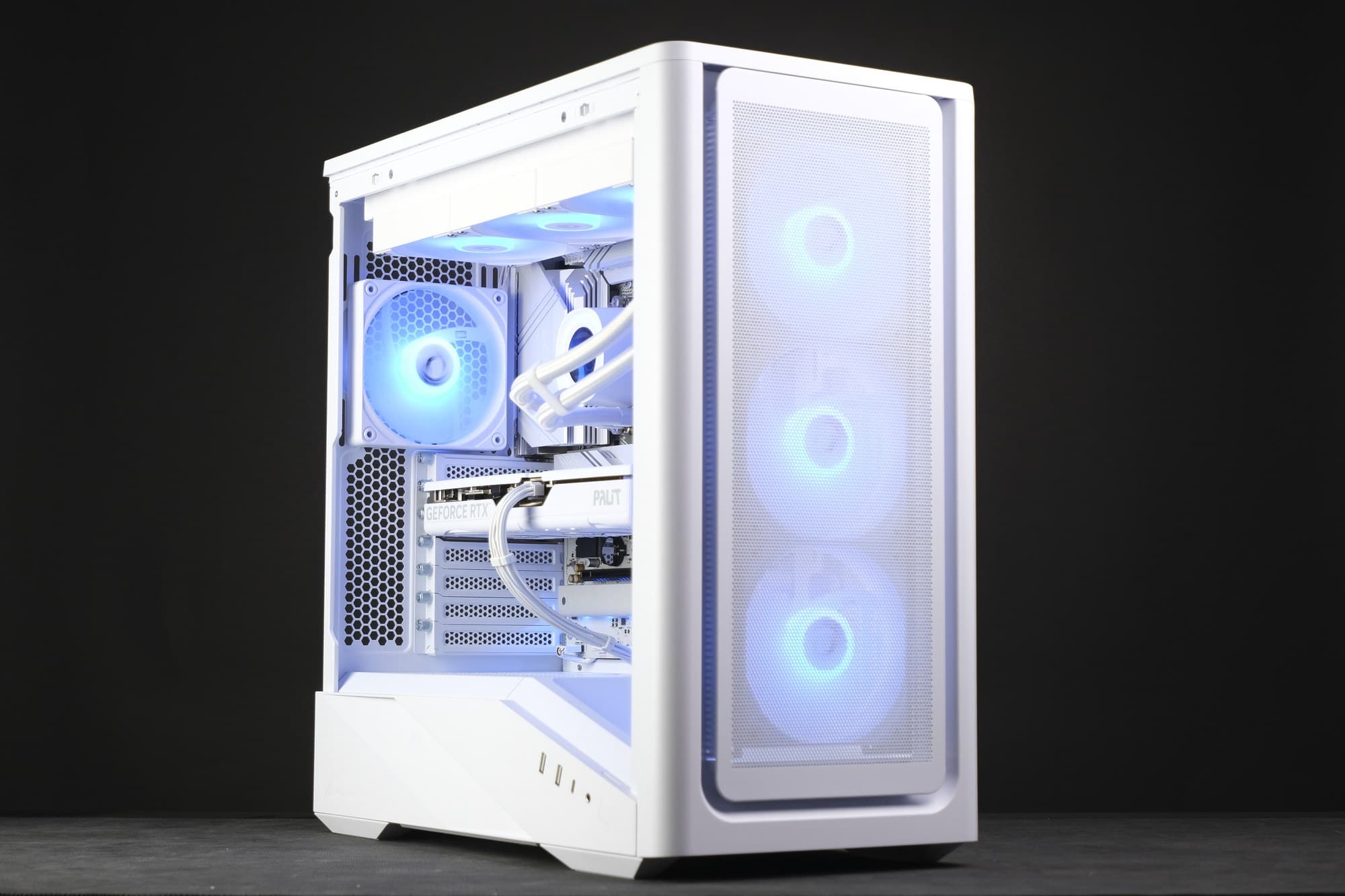 ATLAS 5070 Ti · R7 9700X